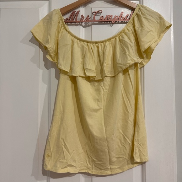 Lilly Pulitzer Cream Ruffled Cap Sleeve Blouse - Picture 1 of 2